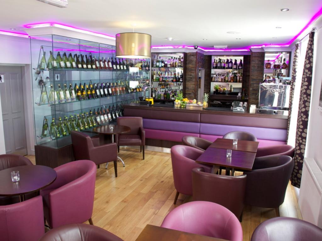 Carriages Telford Hotel ภายนอก รูปภาพ