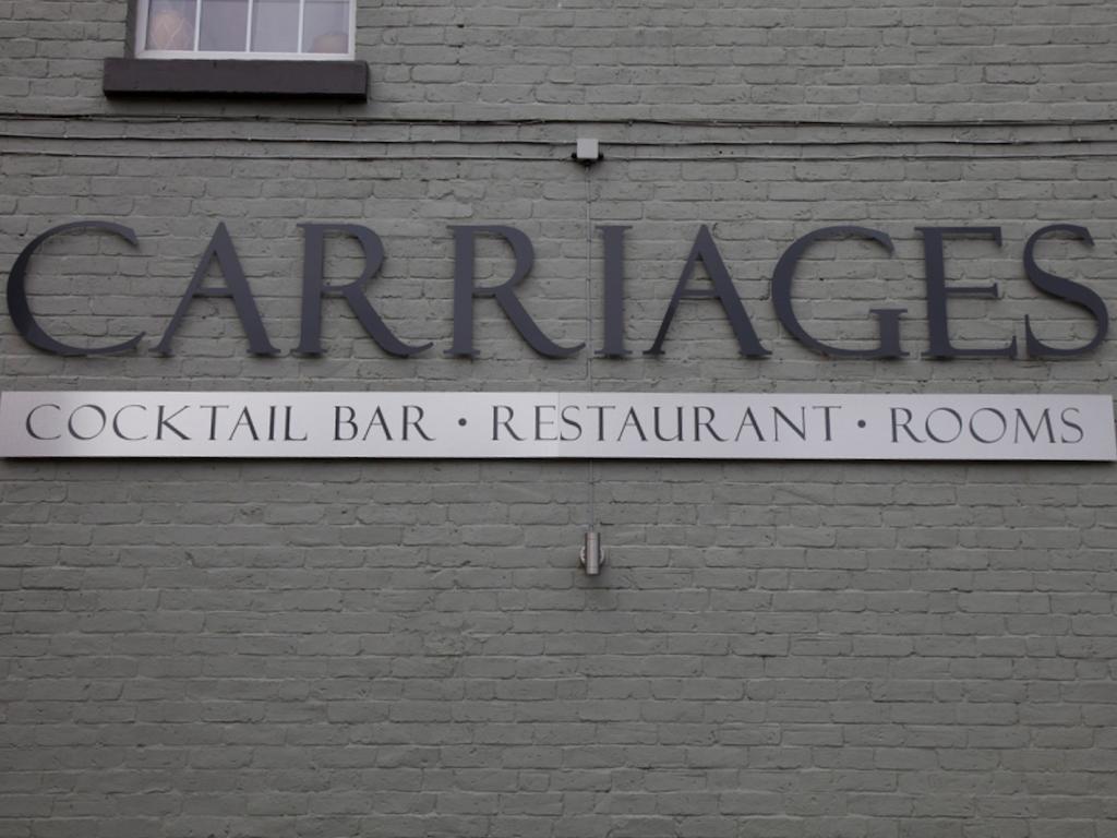 Carriages Telford Hotel ภายนอก รูปภาพ