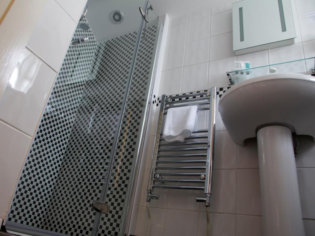 Carriages Telford Hotel ห้อง รูปภาพ